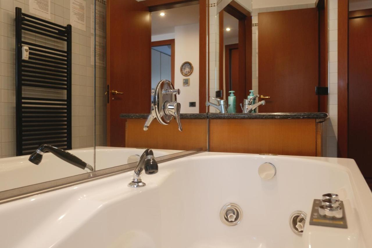 Emeraldway - Bellissimo Appartamento In Zona Sempione-Tre Torri Milan Extérieur photo